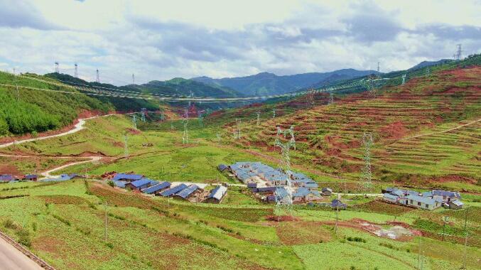 四川能投全力推進“三區三州”農網改造升級攻堅三年行動