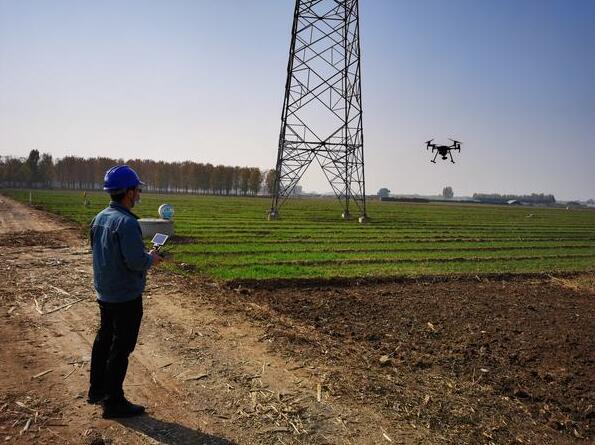 國網濟寧供電公司開展無人機巡視保電網安全運行