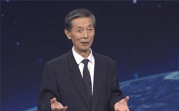 陳立泉:固態(tài)電池就要大干快上,才能引領(lǐng)電動中國