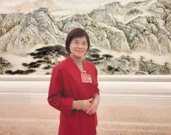 可靠電力助推紡織業(yè)綠色智能轉型——訪全國人大代表、江蘇陽光集團黨委書記、江蘇陽光股份有限公司董事長陳麗芬