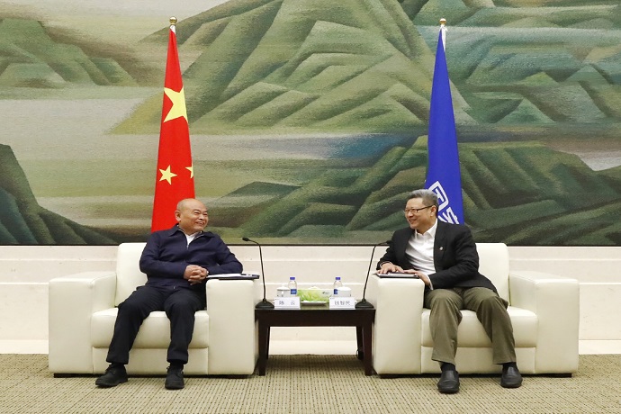 錢智民會(huì)見(jiàn)中國(guó)中鐵董事長(zhǎng)、黨委書記陳云