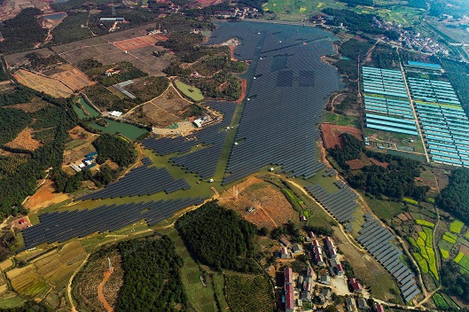 華能湖塘12萬千瓦光儲電站全容量并網