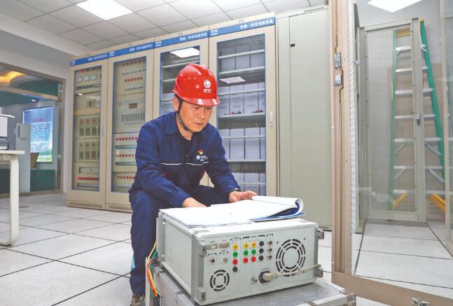 王雷:嚴慎細實干好自動化專業工作