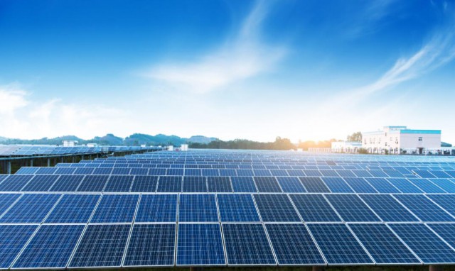 提高利用效率，優(yōu)化資源配置，光伏助力工業(yè)領(lǐng)域碳減排