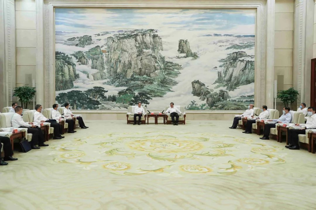 國家電網董事長辛保安與河北省委書記倪岳峰、省長王正譜會談