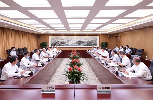 國家電網公司總經理、黨組副書記張智剛與中國中鐵董事長陳云會談