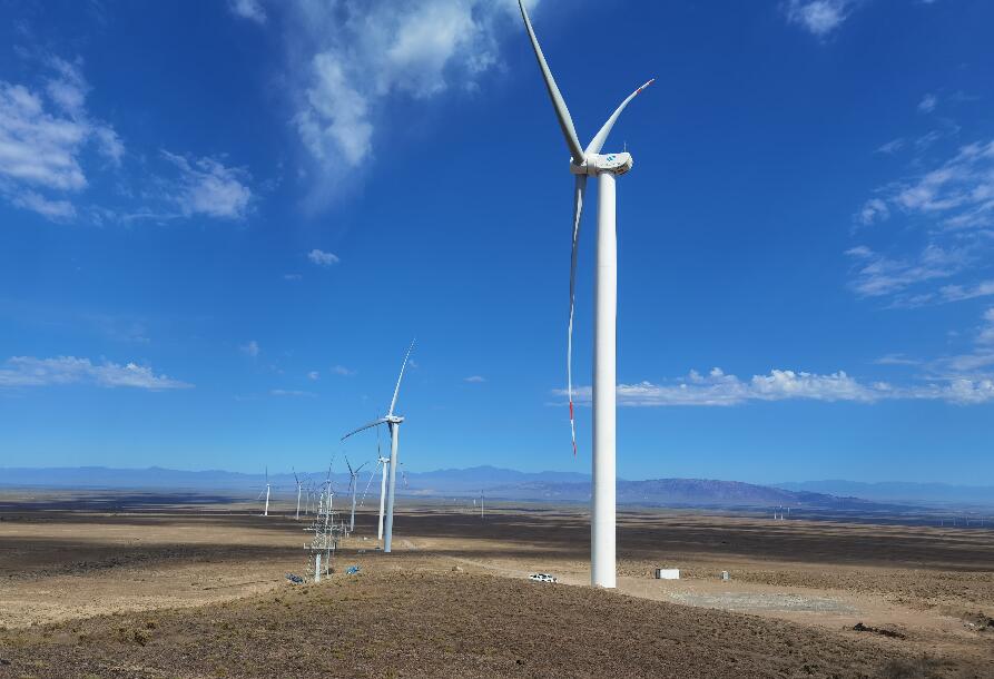 中哈“一帶一路”標志性風電項目投產發電