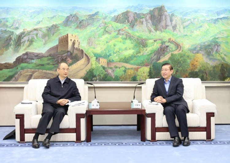 國家電網(wǎng)公司董事長、黨組書記辛保安與四川省省長黃強(qiáng)舉行會談