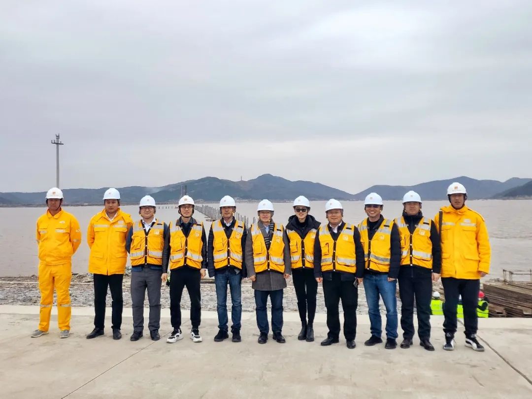 華潤華東大區副總經理、財務總監高中元赴浙江公司指導調研