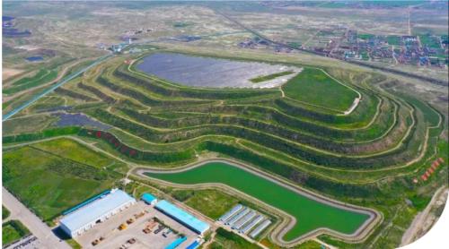 全國最大的露天礦排土場光伏項目并網發電