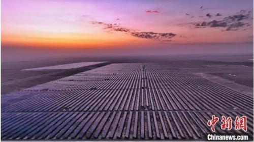 中國能建建成西北首個(gè)光、儲(chǔ)、氫、熱一體化項(xiàng)目!