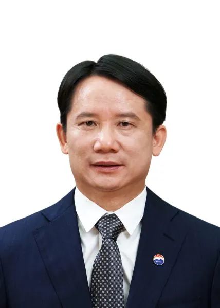 曾任貴州省能源局黨組書記、局長 丁雄軍當(dāng)選中國貴州茅臺酒廠(集團(tuán))黨委書記