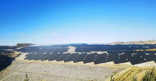 內蒙古呼和浩特和林格爾新區盛樂熱電貯灰場光伏項目并網發電
