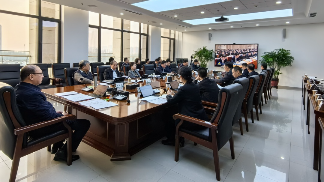 內蒙古電力集團黨委傳達學習中央經濟工作會議和全區經濟工作會議精神