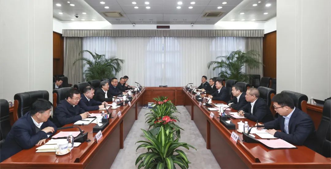 余劍鋒會見楊長利:服務國家戰略 攜手共推核工業高質量發展