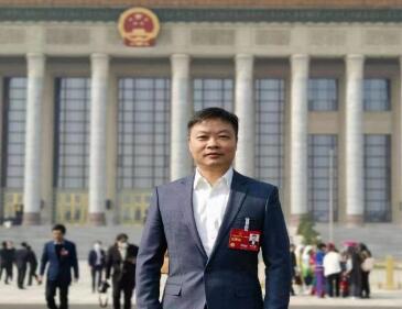 【兩會好聲音】全國人大代表、小鵬汽車董事長何小鵬：探索限定場景無人駕駛法規，助力車網融合和低空經濟騰飛