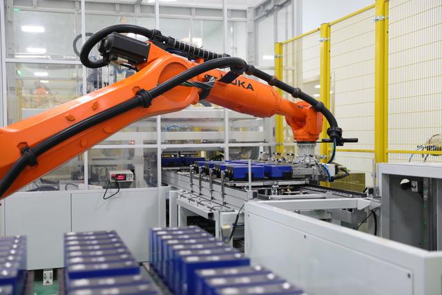 “超級(jí)充電寶”持續(xù)擴(kuò)容出新，新型儲(chǔ)能產(chǎn)業(yè)在京快速成長(zhǎng)