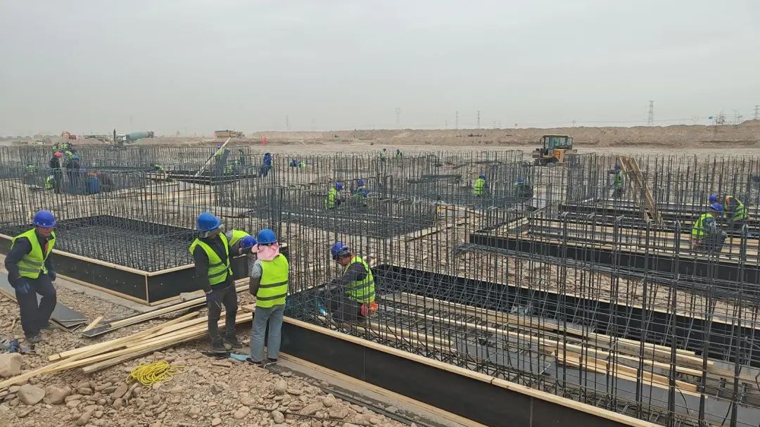 古浪縣超大號“充電寶”儲(chǔ)能項(xiàng)目穩(wěn)步推進(jìn)