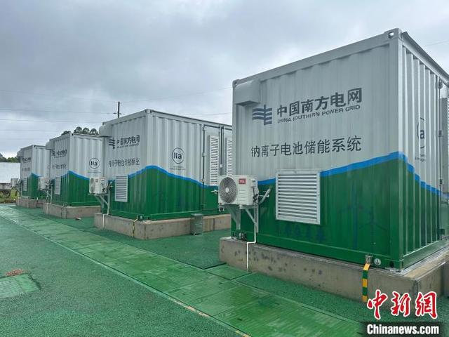探訪廣西伏林鈉離子電池儲能電站:能量轉換效率可比鋰電高2%