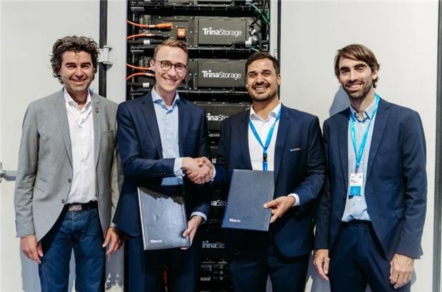 光儲系統怎么選?天合儲能電池柜Elementa金剛再簽訂單