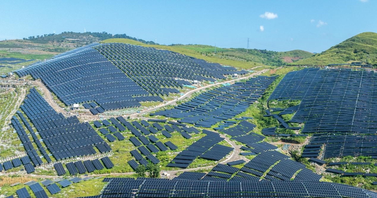 貴州關嶺布依族苗族自治縣農業光伏電站并網發電