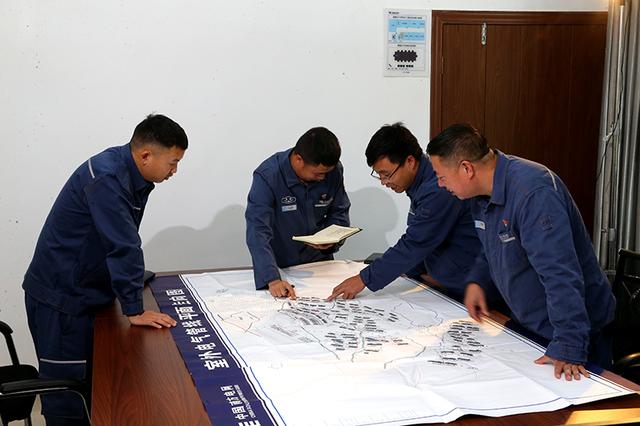 貴州興義供電局研發“智電擎鋒”機器人,實現營配協同新突破