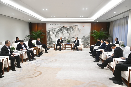 中國電建黨委副書記、總經(jīng)理王斌與中國機(jī)電商會(huì)黨委書記、會(huì)長張鈺晶舉行會(huì)談